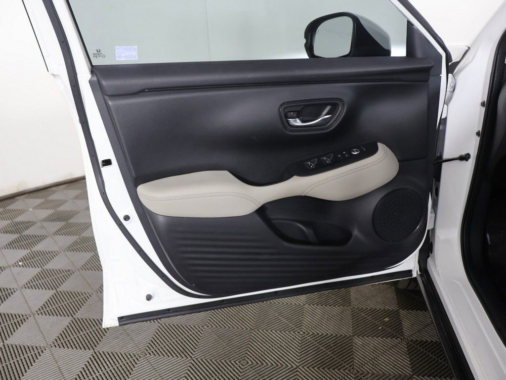Used 2025 Honda HR-V EX-L image 23