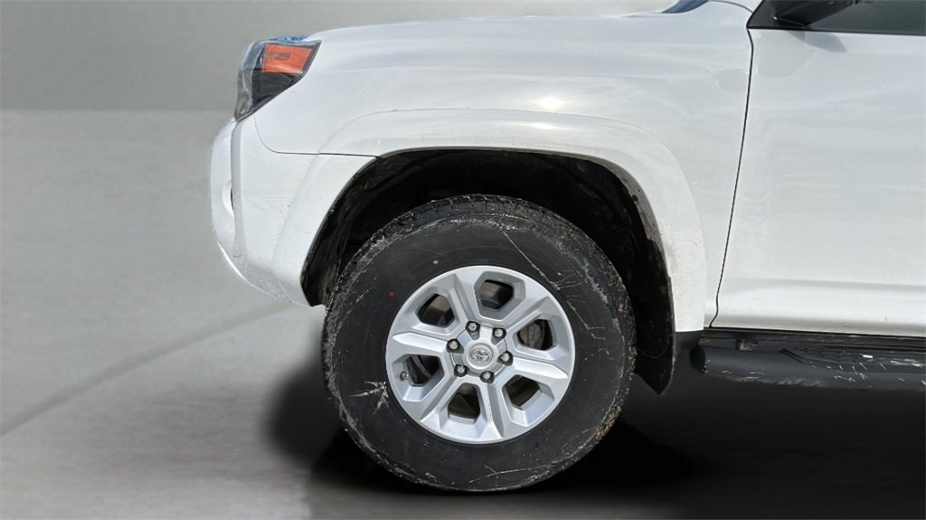 Used 2018 Toyota 4Runner SR5 Premium image 9