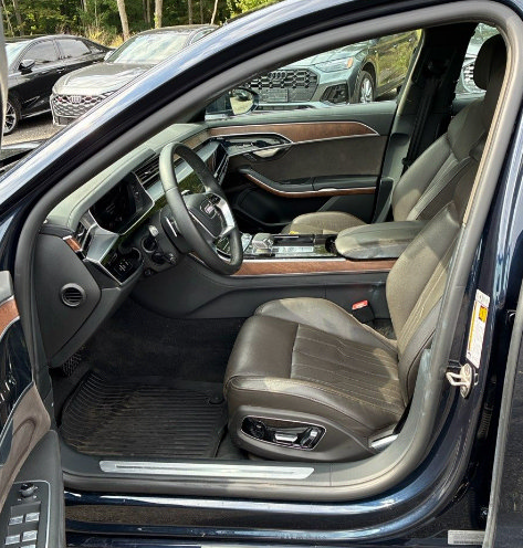 Used 2023 Audi A8 L 3.0T w/ Executive Package AWD/4WD image 10