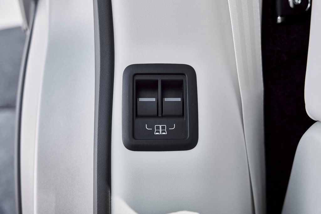 Used 2026 Land Rover Range Rover Long Wheelbase SE image 42