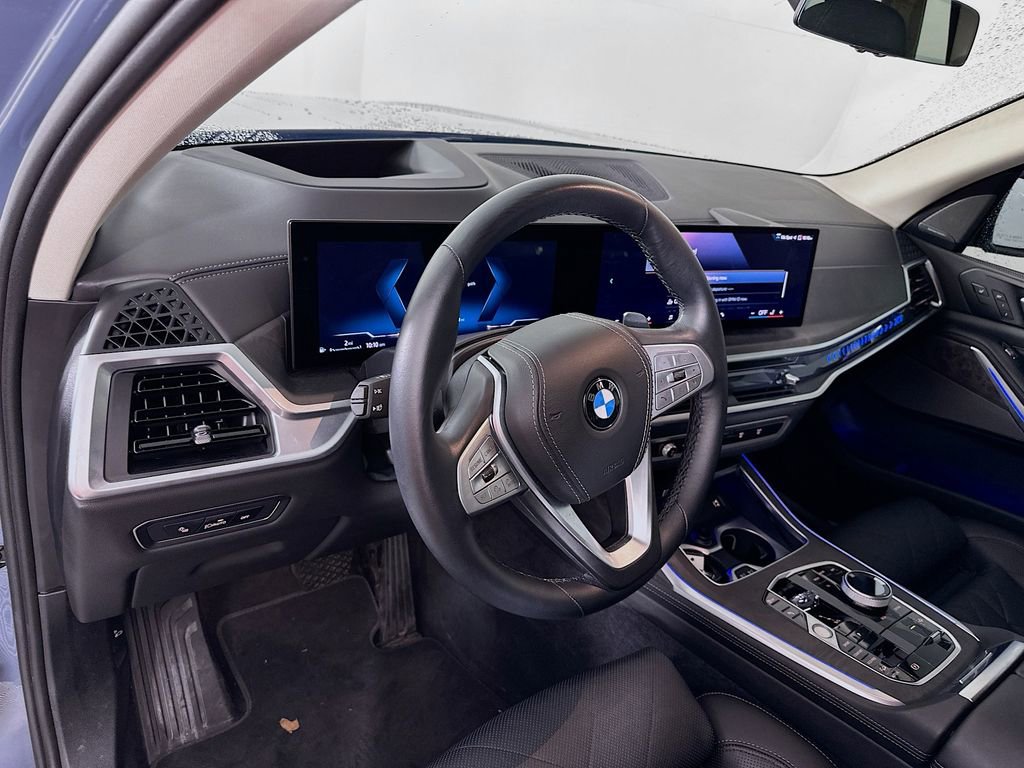 Used 2024 BMW X7 xDrive40i w/ Executive Package image 13