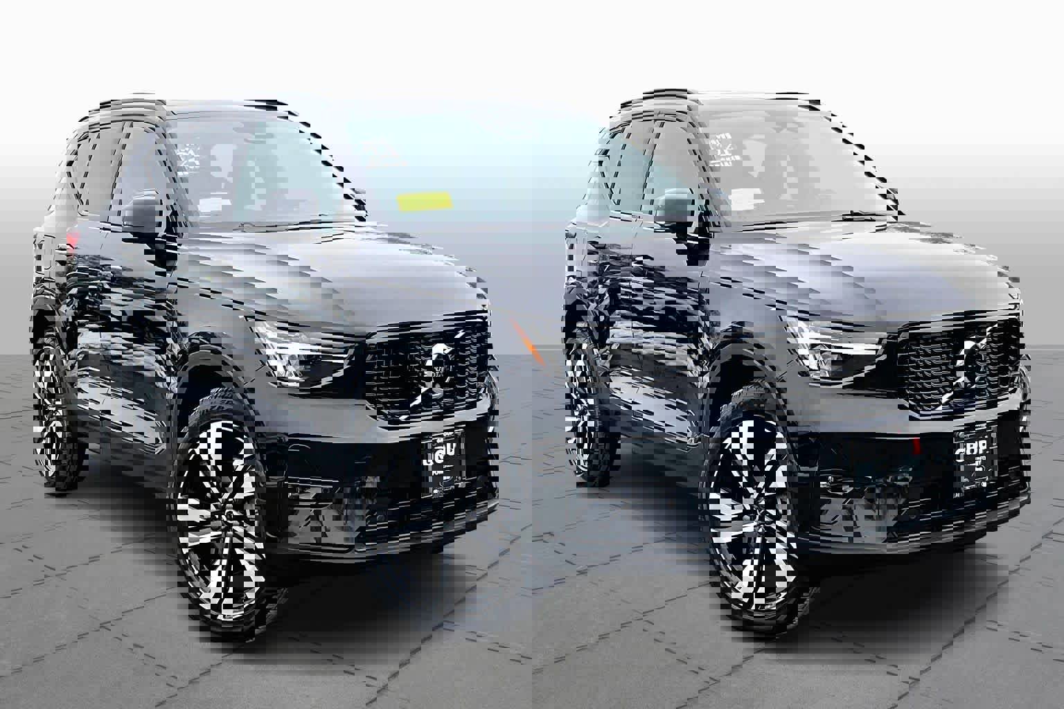 Certified 2024 Volvo XC40 B5 Plus w/ Protection Package Premier image 2