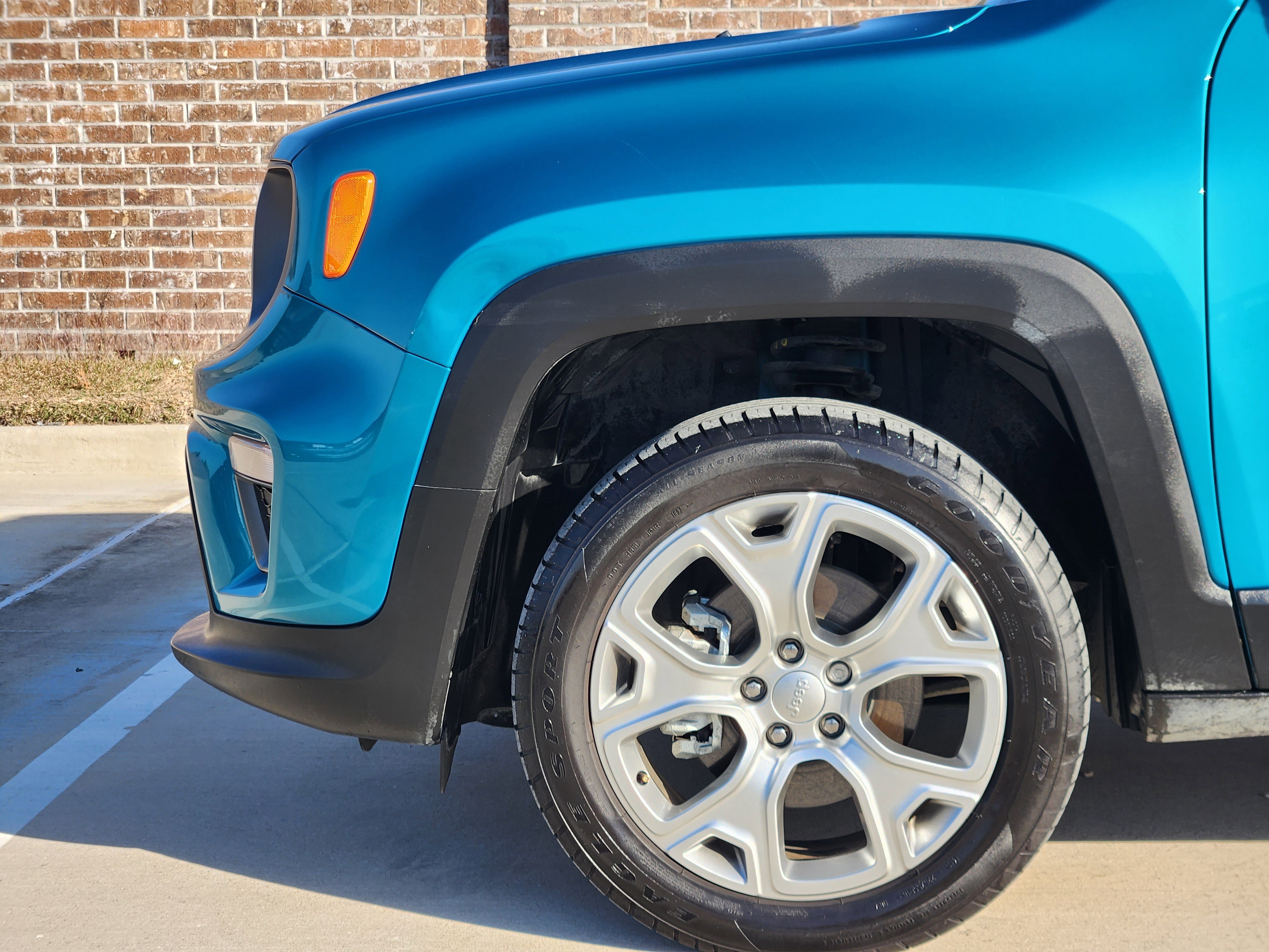 Used 2022 Jeep Renegade Limited image 10
