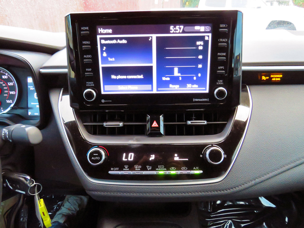 Used 2022 Toyota Corolla SE image 28