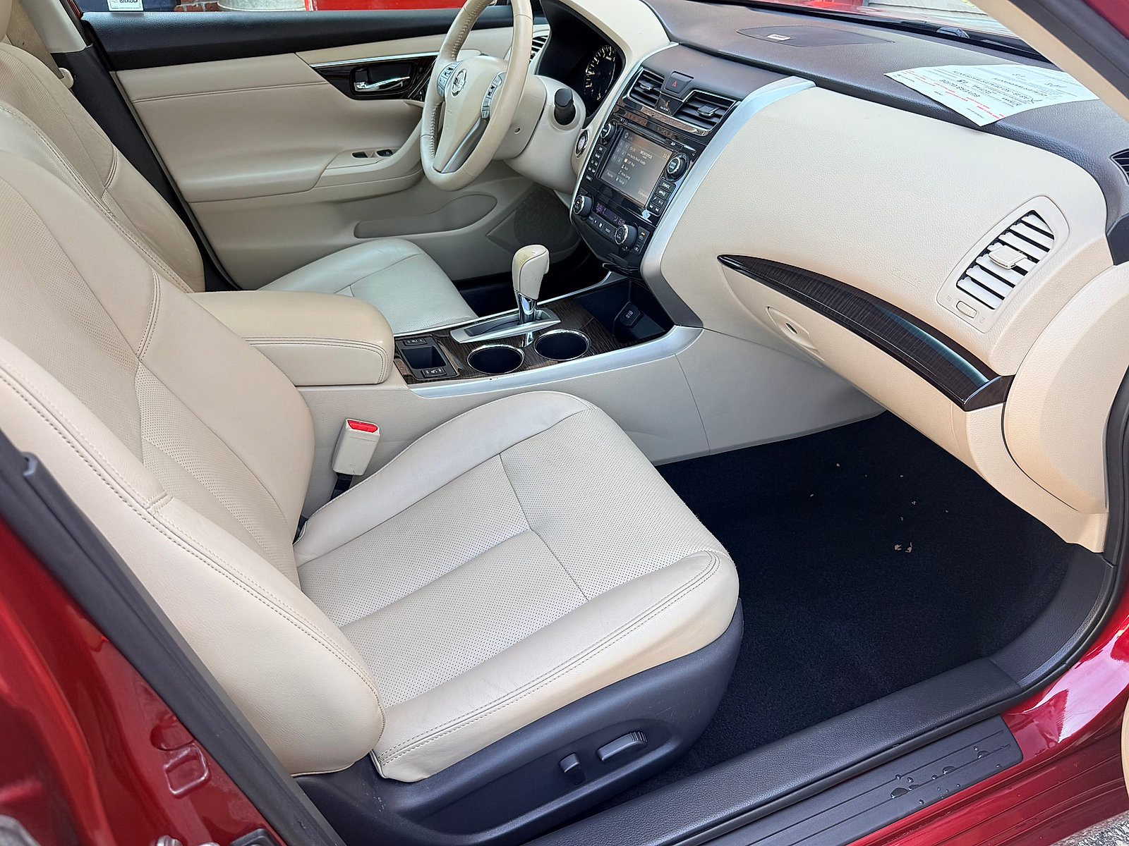 Used 2015 Nissan Altima 2.5 SL w/ Technology Package FWD image 35