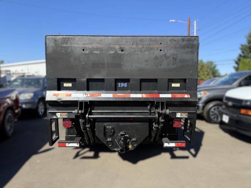 Used 2011 Ford F550 2WD Crew Cab Super Duty w/ Payload Upgrade Pkg image 9