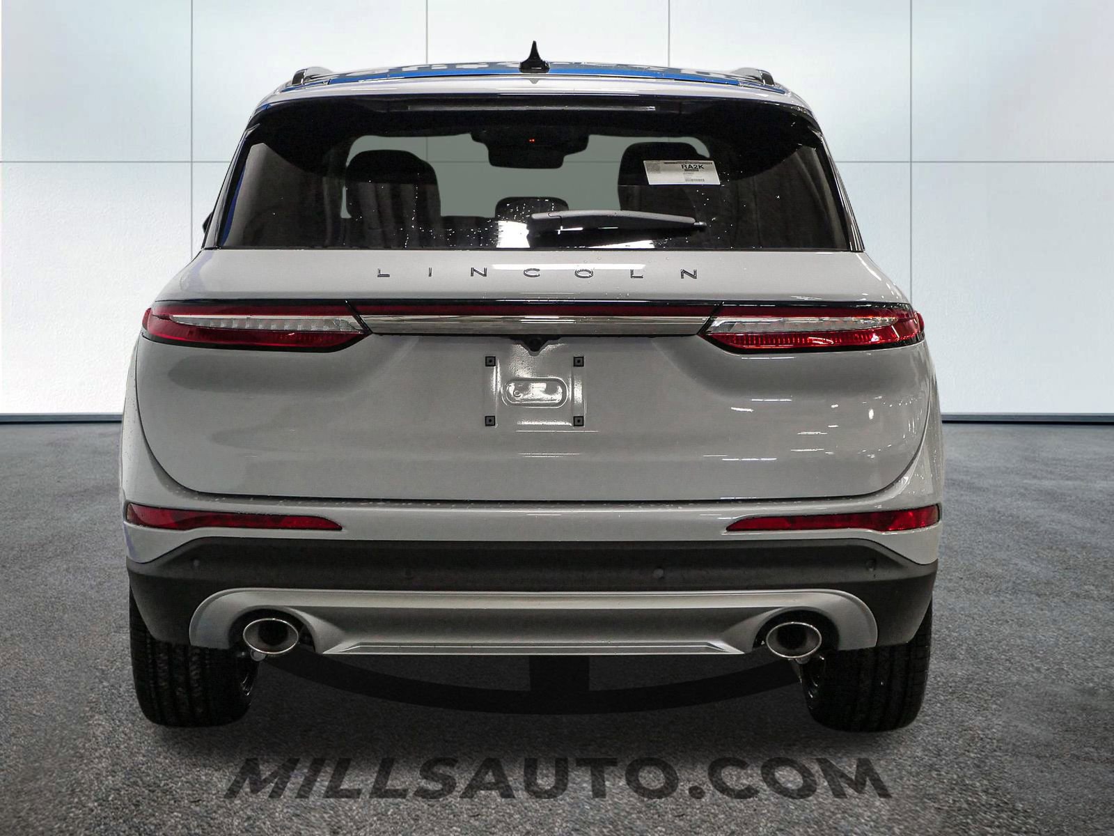 New 2025 Lincoln Corsair Reserve w/ Equipment Group 202A image 6