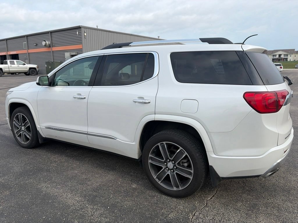 Used 2018 GMC Acadia Denali AWD/4WD image 7