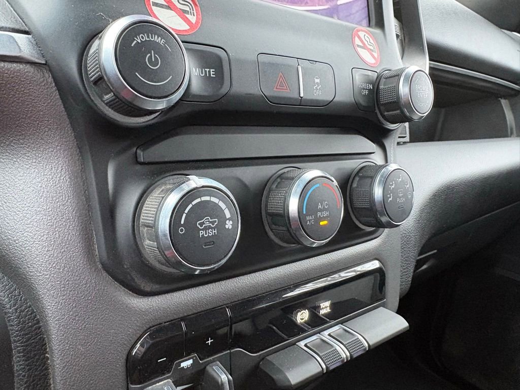 Used 2024 RAM 3500 Big Horn image 34