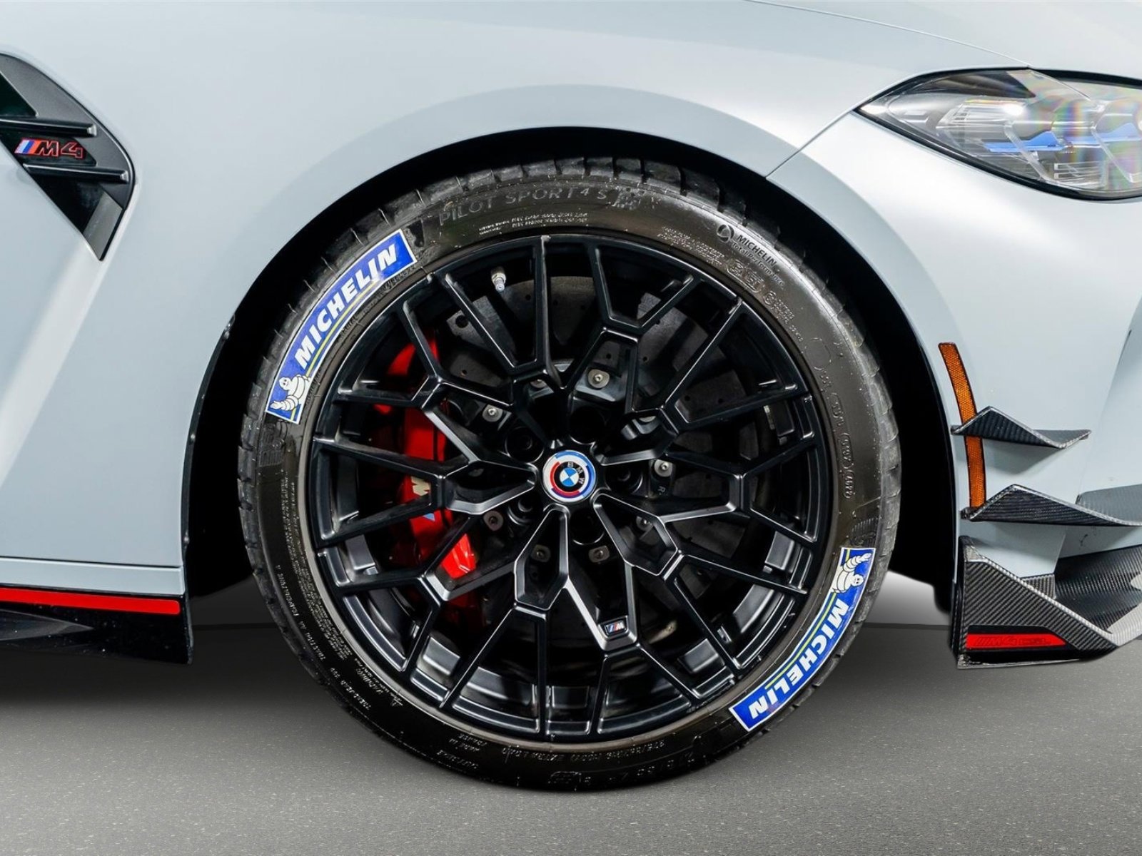 Used 2023 BMW M4 CSL image 7