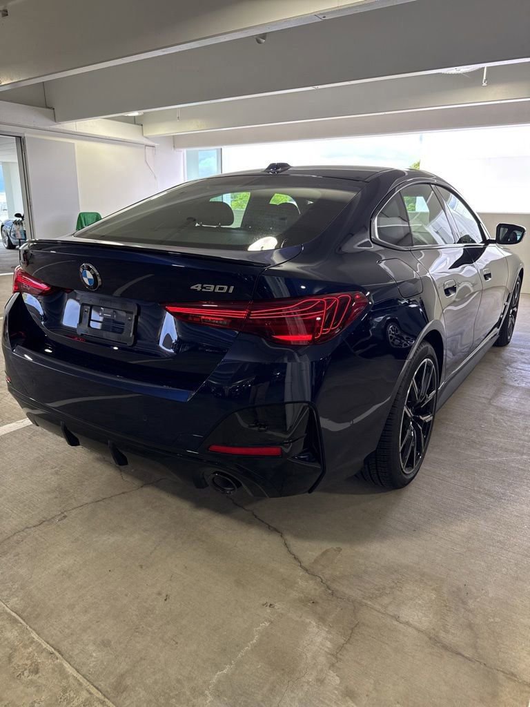 Used 2025 BMW 430i xDrive w/ M Sport Package AWD/4WD image 6