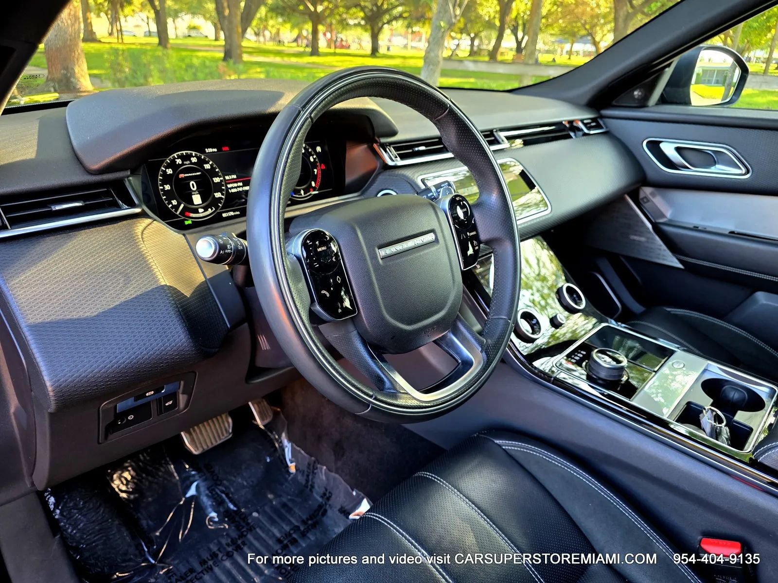 Used 2018 Land Rover Range Rover Velar R-Dynamic SE AWD/4WD image 21
