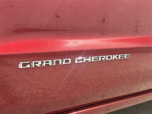 Used 2014 Jeep Grand Cherokee Overland image 30