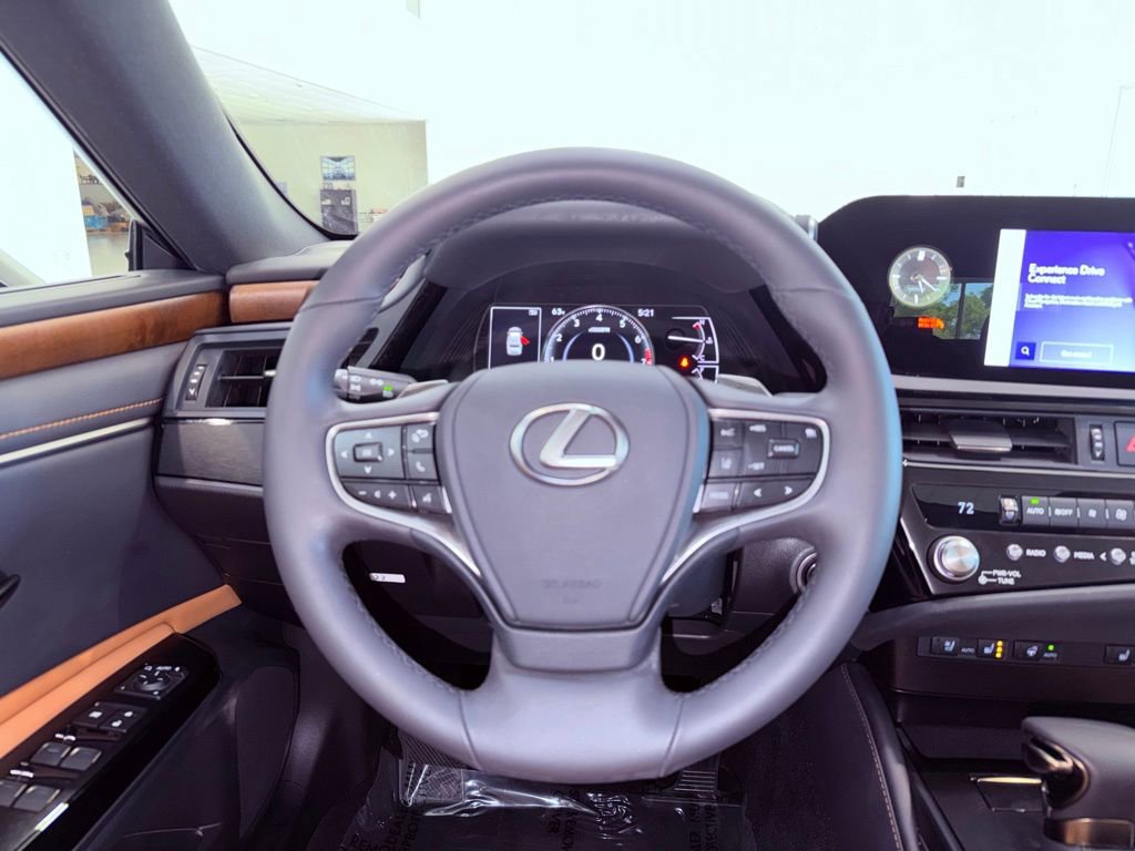 Certified 2024 Lexus ES 350 w/ Premium Package image 17
