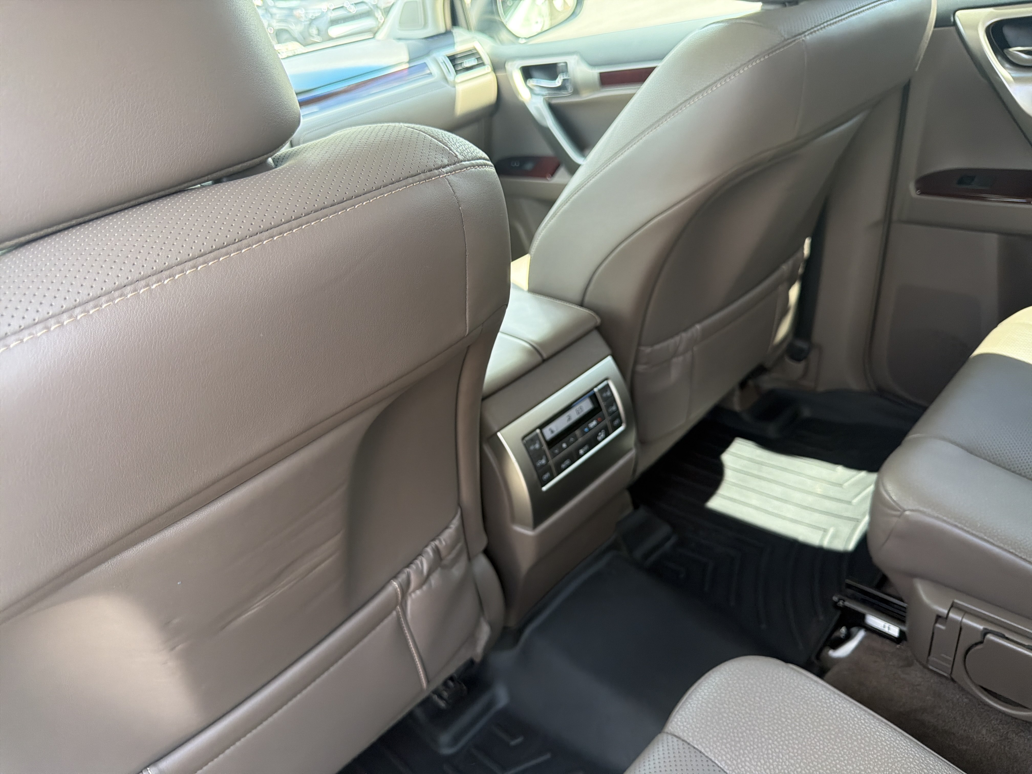 Used 2018 Lexus GX 460 Premium AWD/4WD image 27