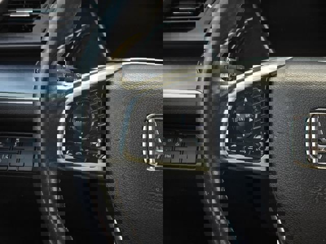 Used 2016 Honda Civic Touring image 23