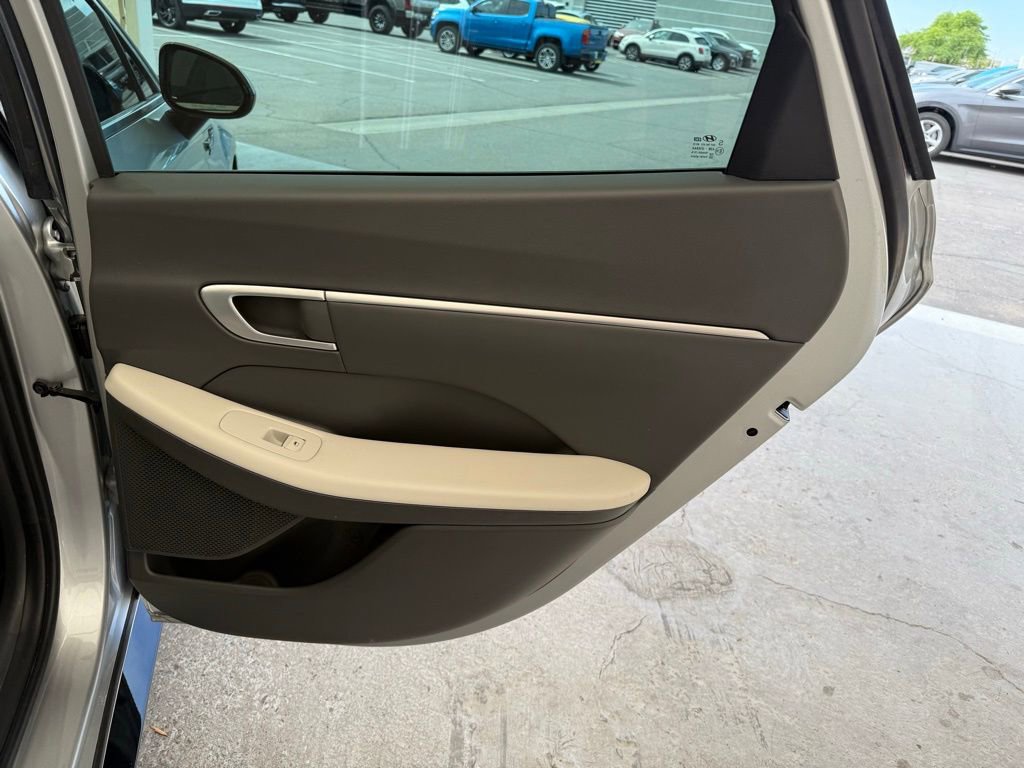 Used 2024 Hyundai Sonata SEL FWD image 16