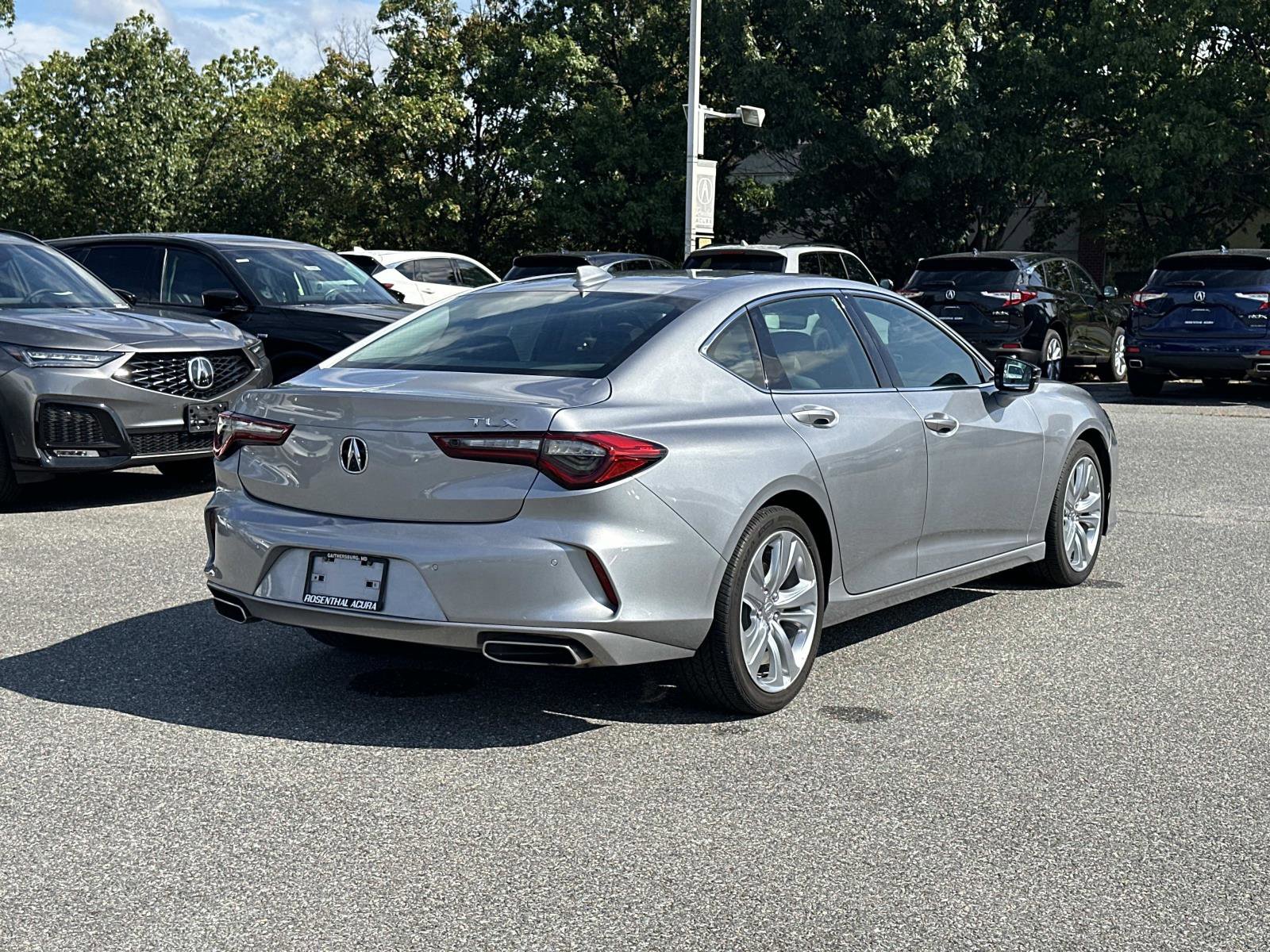 Certified 2022 Acura TLX w/ Technology Package image 4
