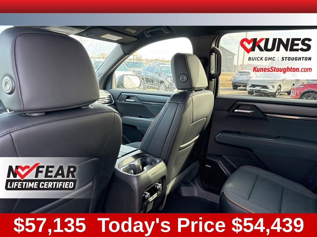New 2026 GMC Acadia AT4 w/ Luxury Package image 34