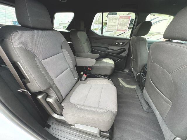Used 2024 Chevrolet Traverse LT AWD/4WD image 25