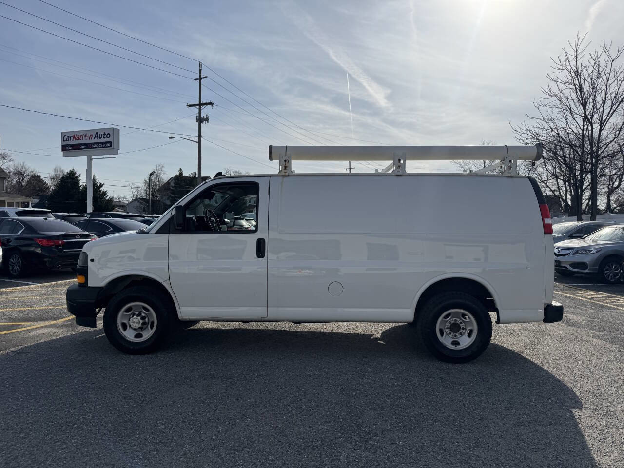 Used 2019 Chevrolet Express 3500 w/ Driver Convenience Package RWD image 21