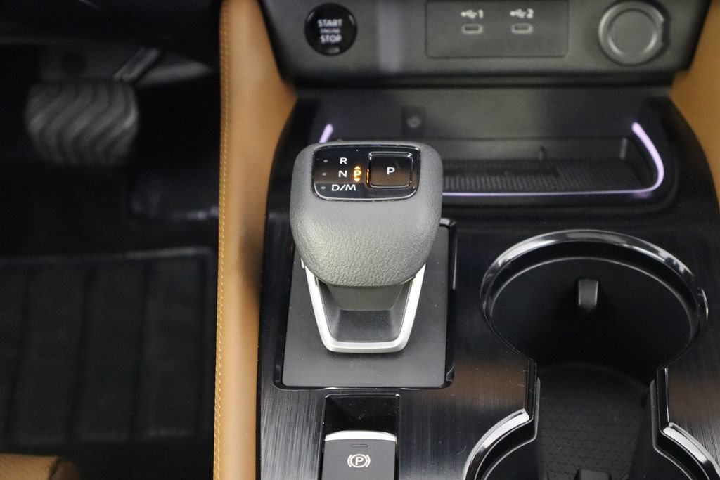 Used 2025 Nissan Rogue Platinum FWD image 29