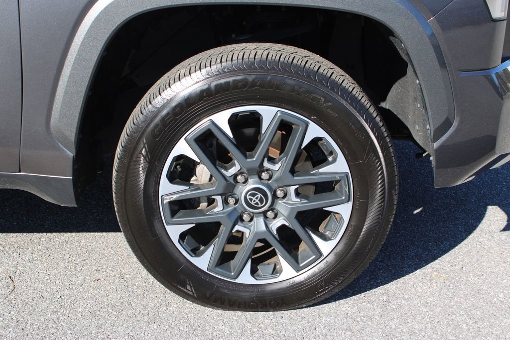 Used 2022 Toyota Tundra Limited image 33