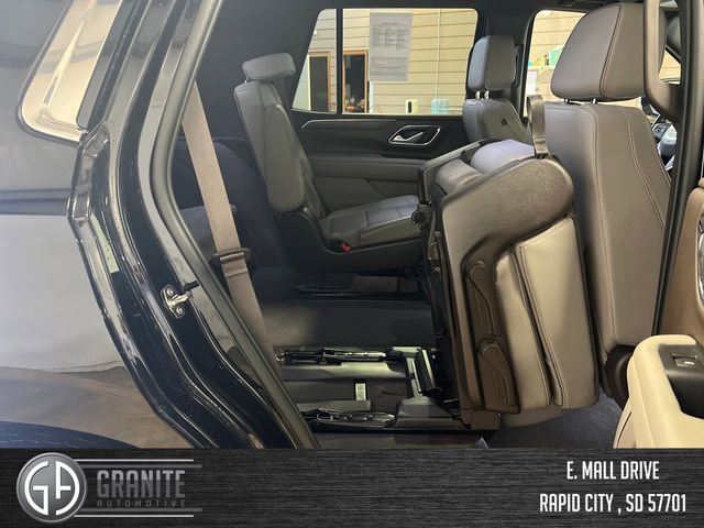 Used 2023 GMC Yukon SLT AWD/4WD image 37