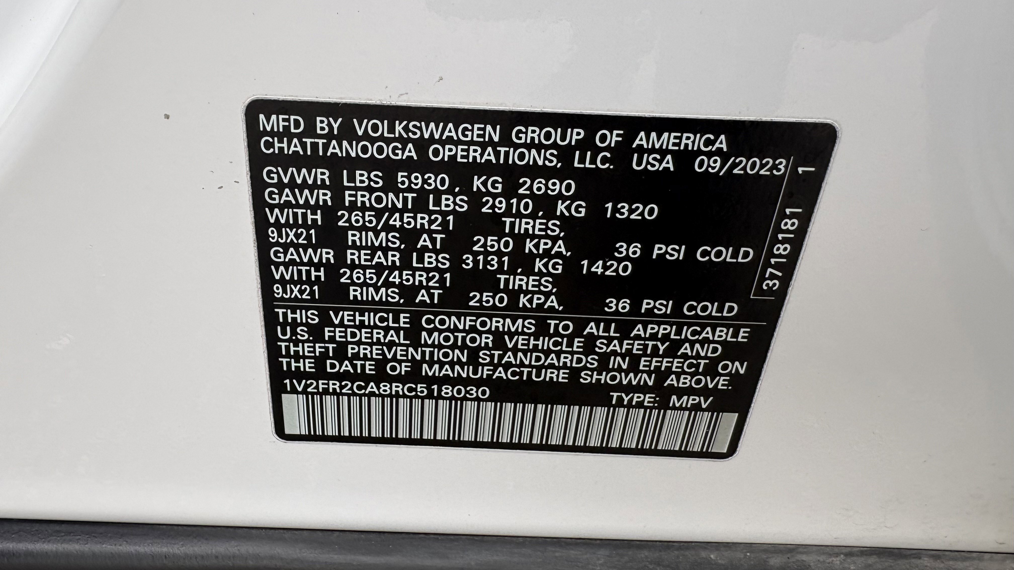 Used 2024 Volkswagen Atlas SEL Premium R-Line AWD/4WD image 31