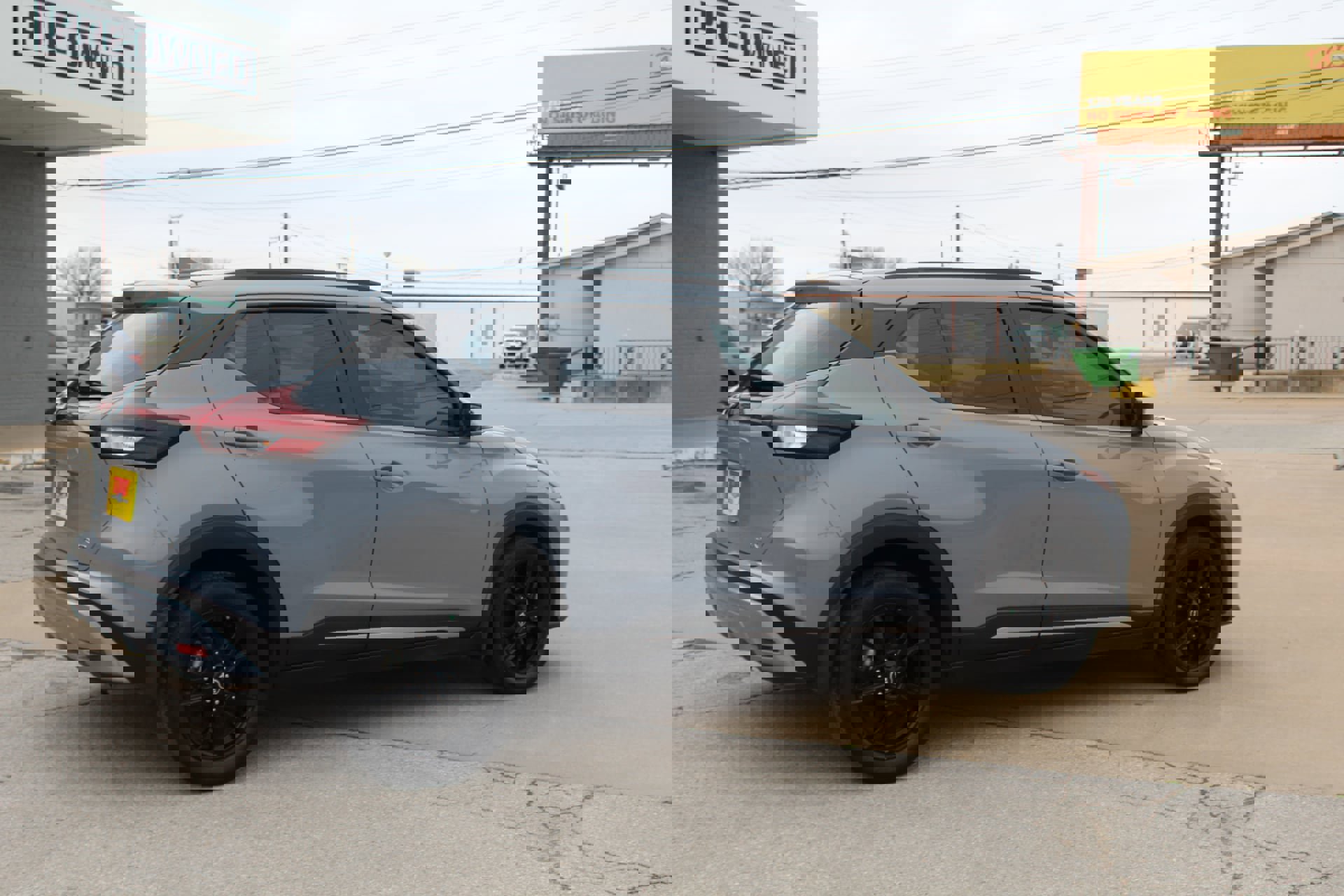 Used 2024 Nissan Kicks SR w/ SR Premium Package image 4