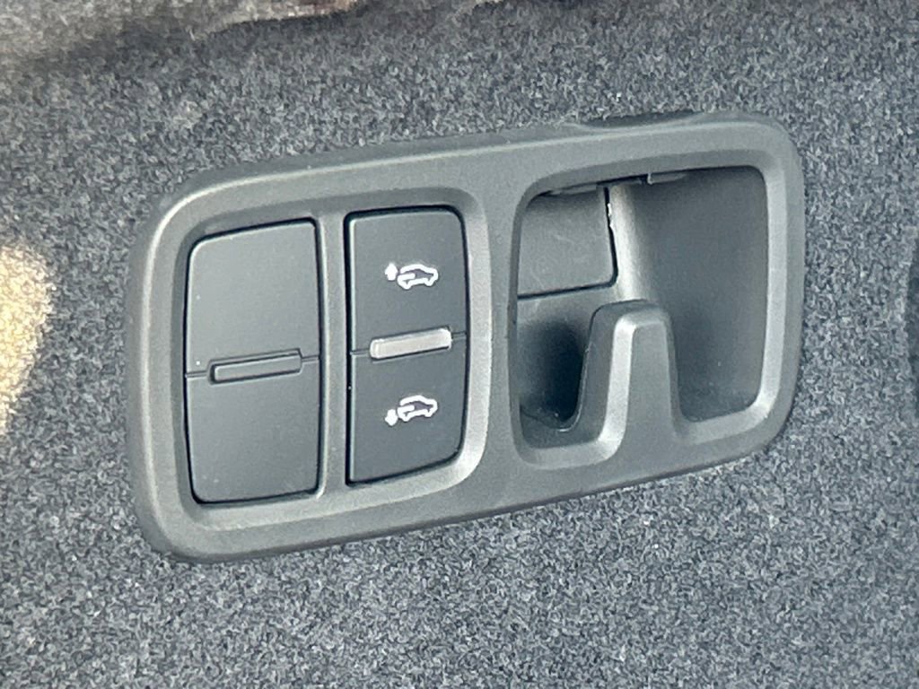 Used 2025 Audi RS Q8 performance image 65