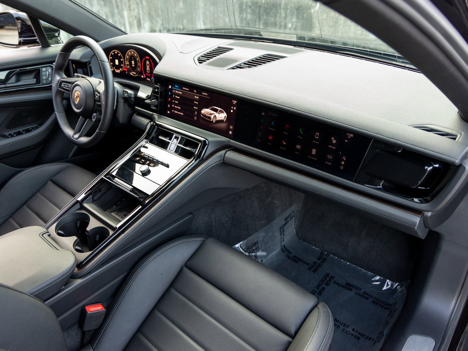 Used 2024 Porsche Panamera 4 image 49