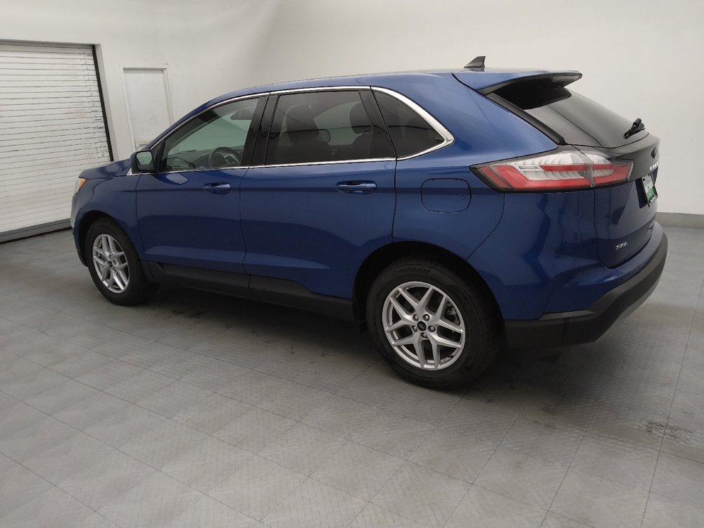 Used 2023 Ford Edge SEL image 3