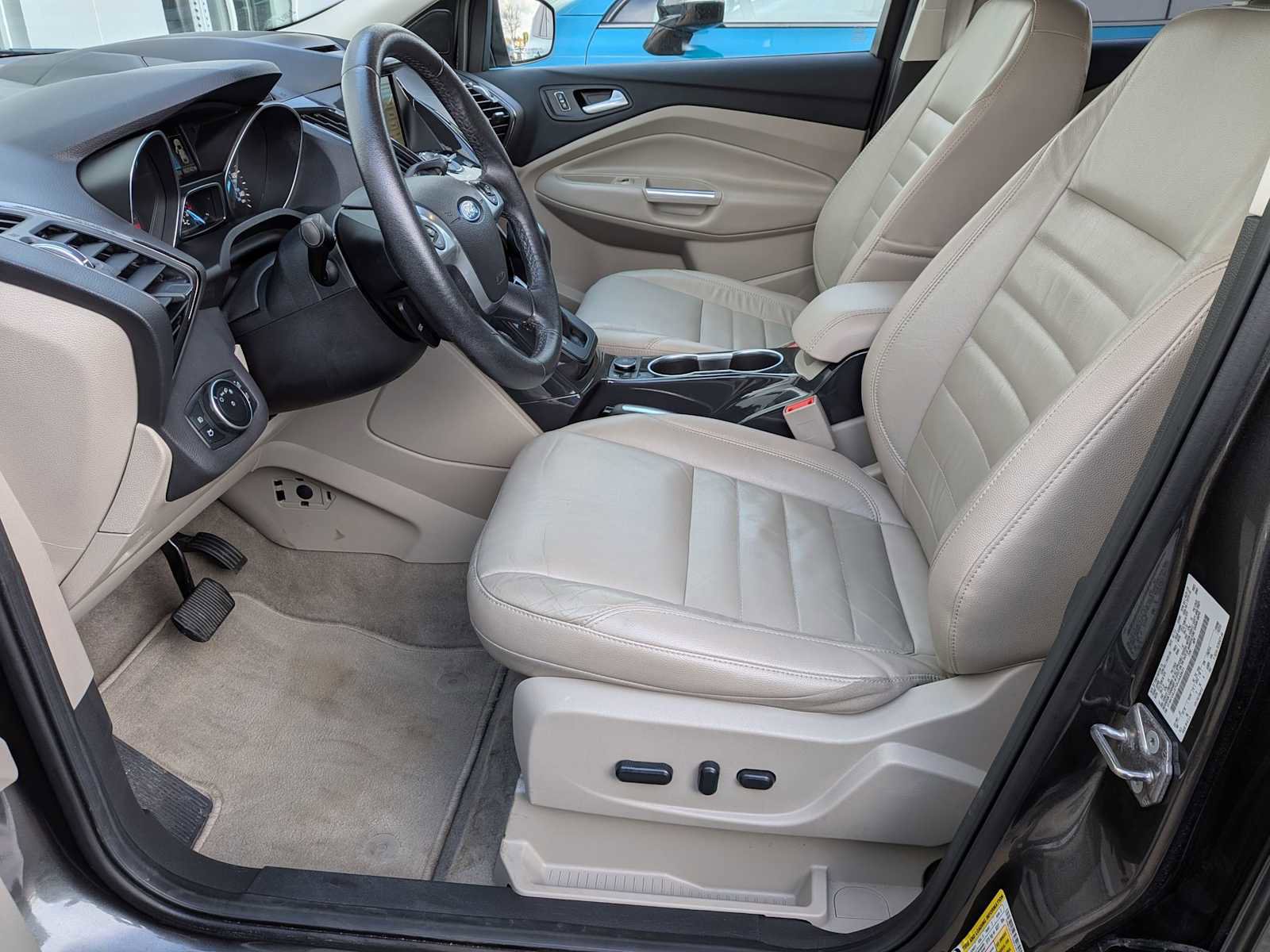 Used 2016 Ford Escape Titanium w/ Equipment Group 301A FWD image 15