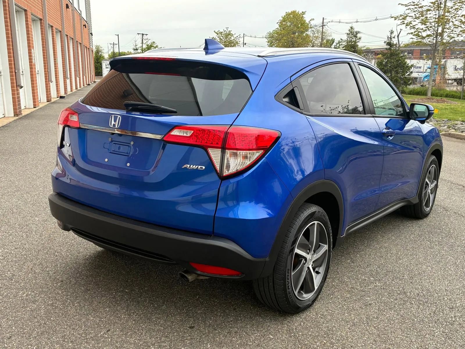 Used 2022 Honda HR-V EX image 6