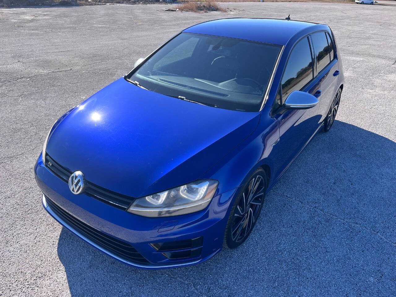 Used 2015 Volkswagen Golf R 4-Door image 2