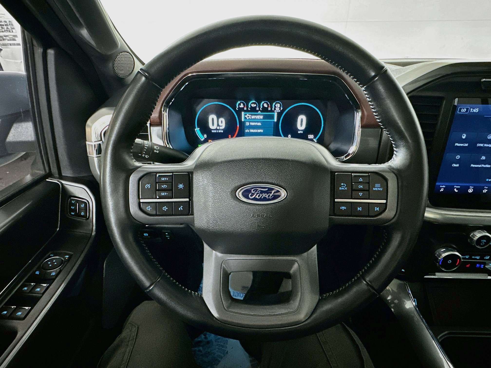 Used 2023 Ford F150 Lariat AWD/4WD image 11