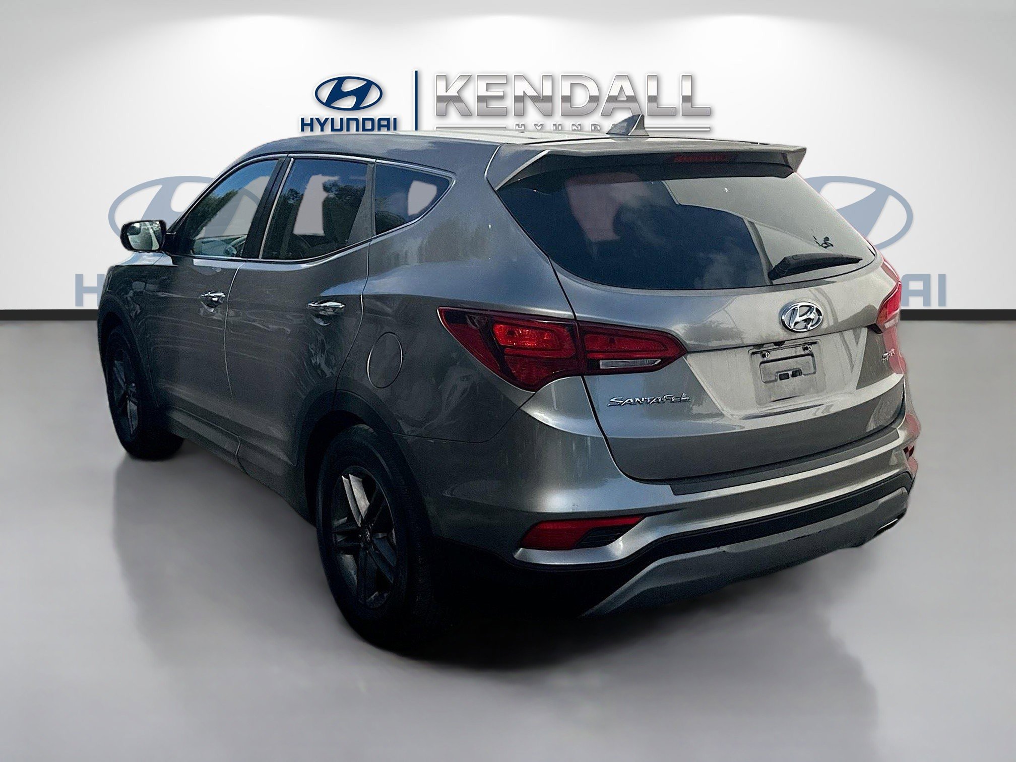 Used 2017 Hyundai Santa Fe Sport image 4