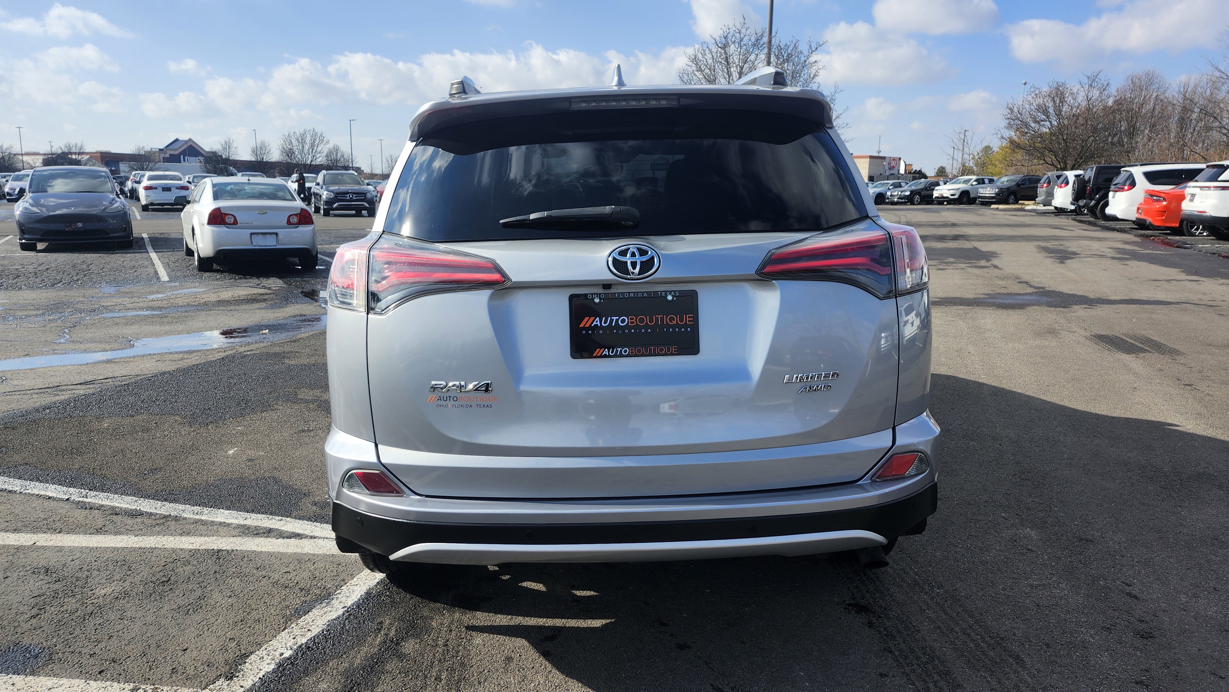 Used 2016 Toyota RAV4 Limited image 15