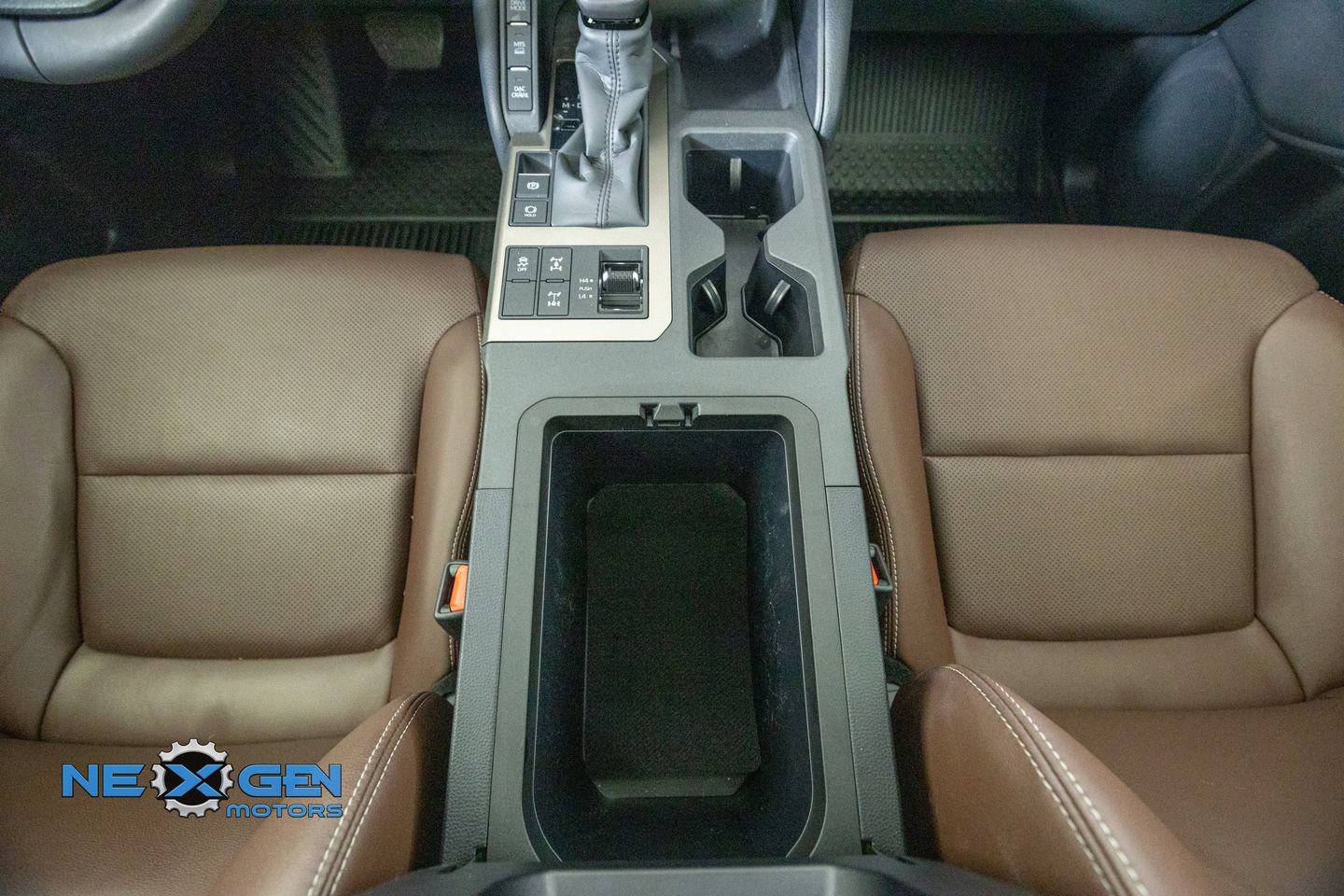 Used 2025 Toyota Land Cruiser AWD/4WD image 34