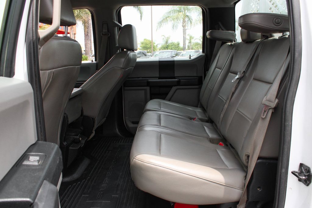 Used 2017 Ford F550 2WD Crew Cab Super Duty image 29