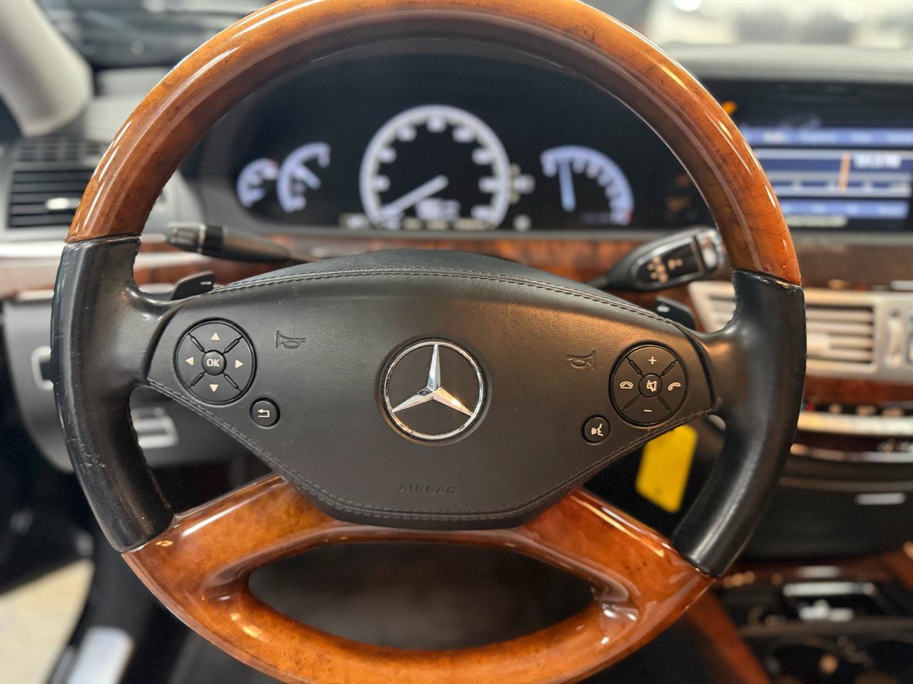 Used 2010 Mercedes-Benz S 550 4MATIC image 19