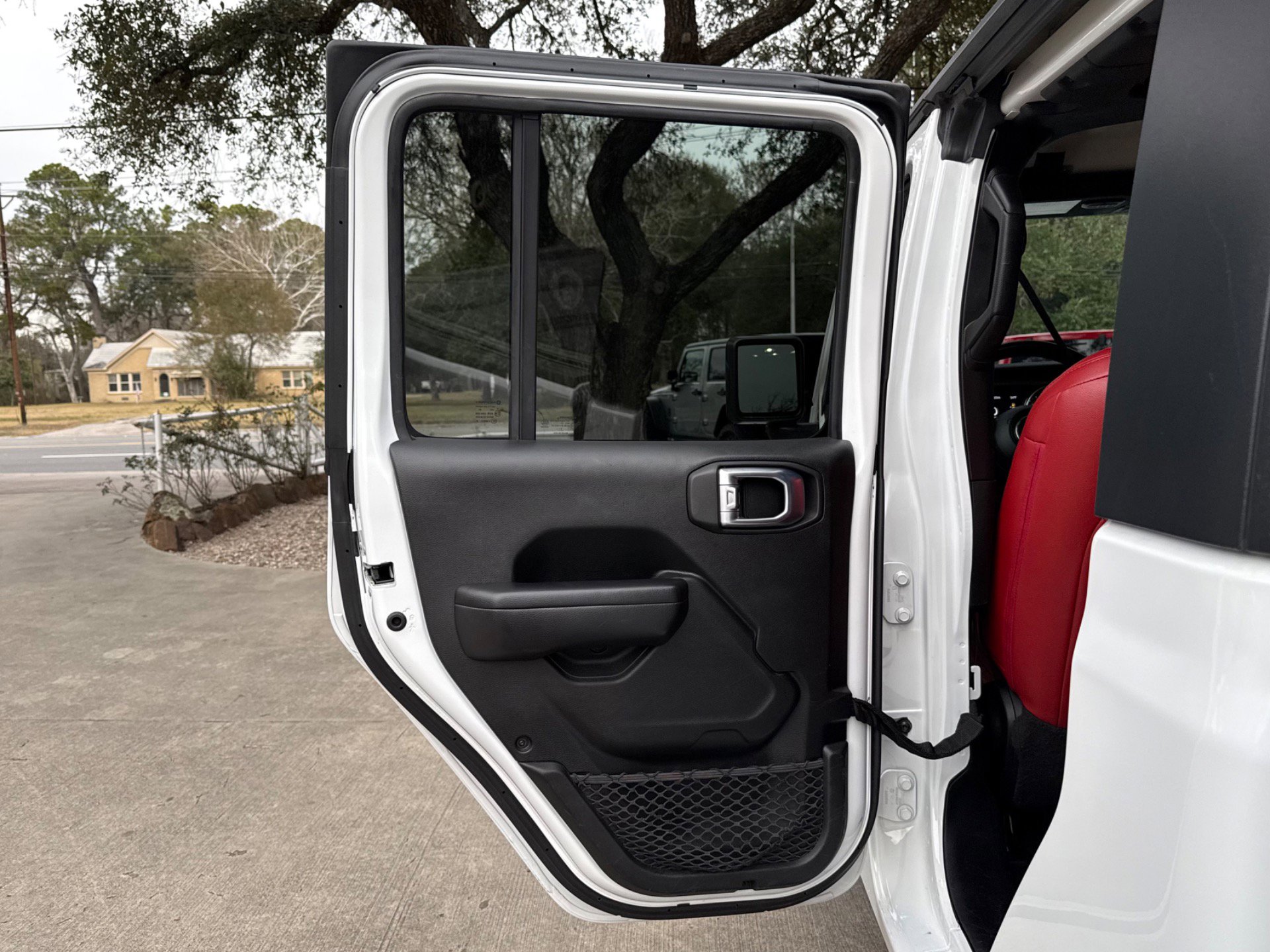 Used 2021 Jeep Gladiator Sport image 36