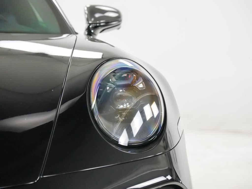 Used 2023 Porsche 911 Turbo image 7