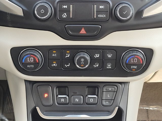 Used 2020 GMC Terrain Denali w/ Denali Premium Package FWD image 26