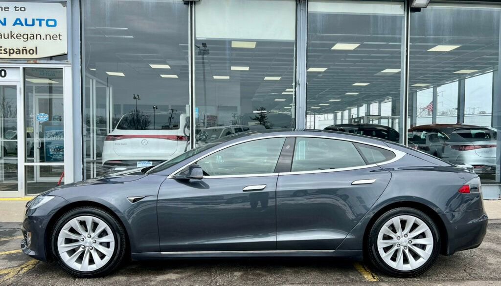 Used 2018 Tesla Model S 75D image 2