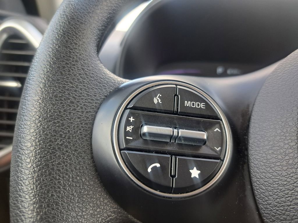 Used 2025 Kia Soul LX w/ LX Technology Package image 14