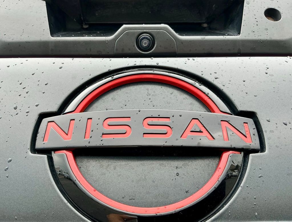 Used 2025 Nissan Frontier PRO-4X AWD/4WD image 15