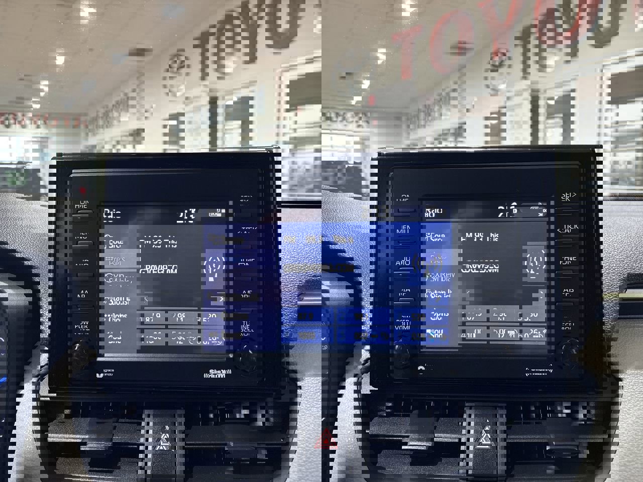 Certified 2020 Toyota RAV4 XLE image 17