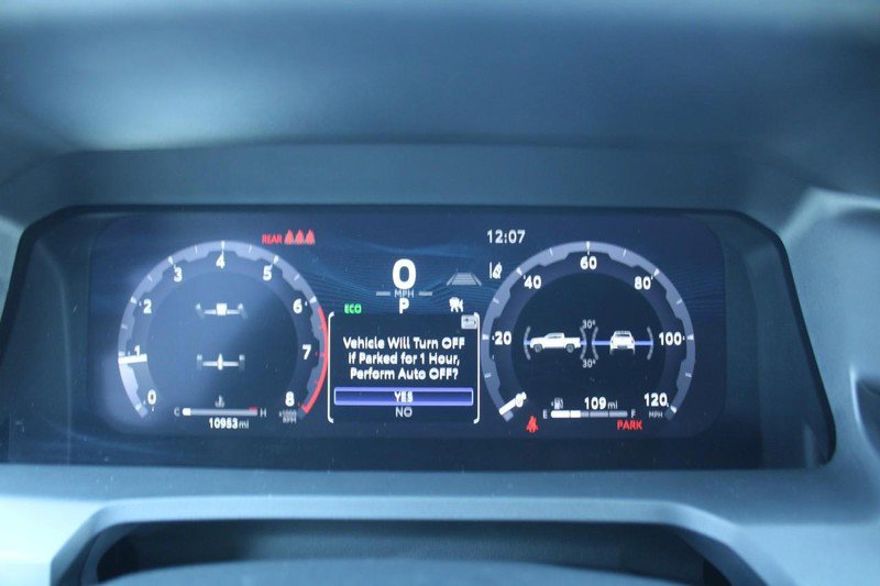 Certified 2025 Toyota Tacoma Limited AWD/4WD image 18